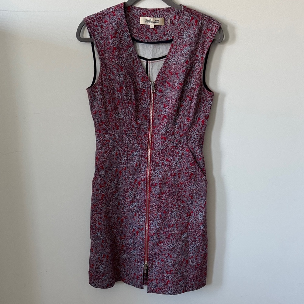 Diane Von Furstenberg Sleeveless Paisley Dress Size 6